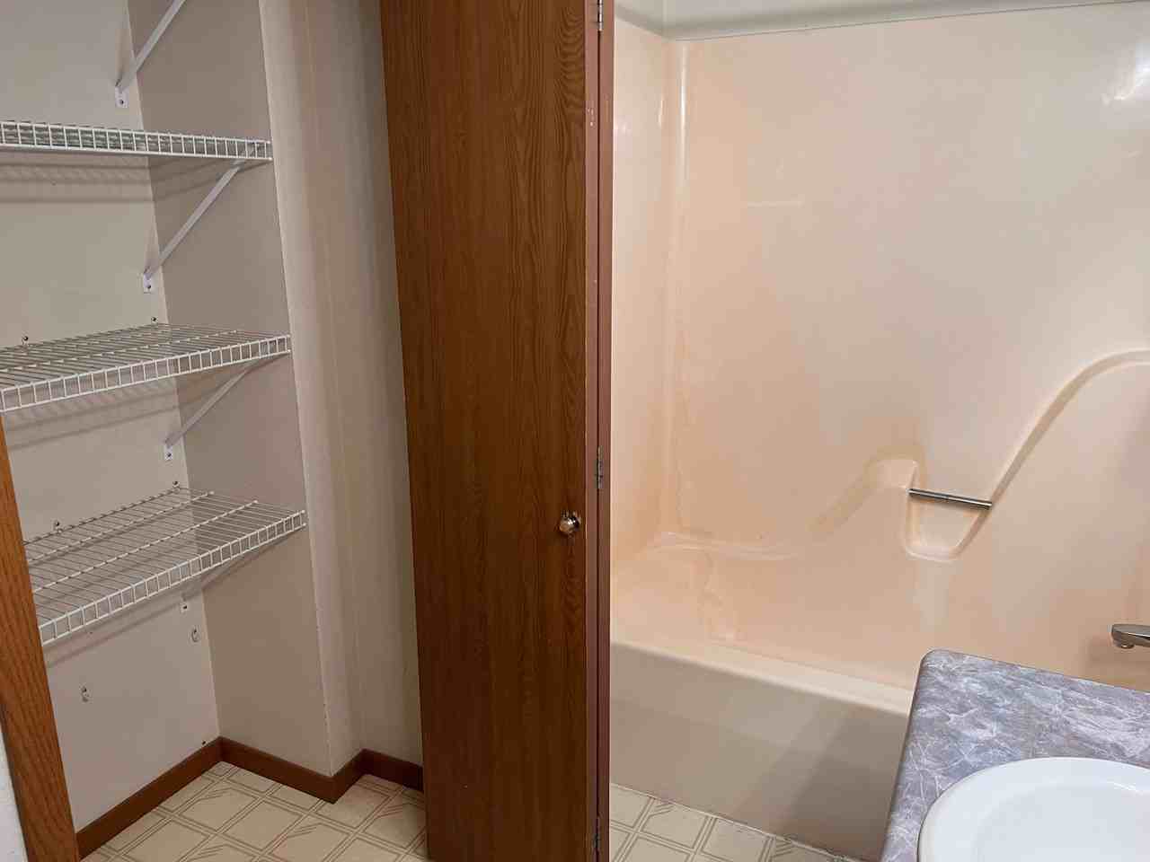 650 Orchard Ct - Photo 3 of 3