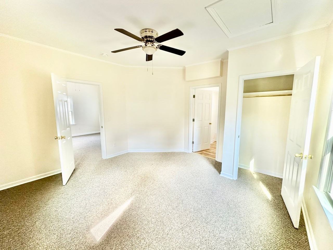 225 Simrill St - Photo 7 of 9