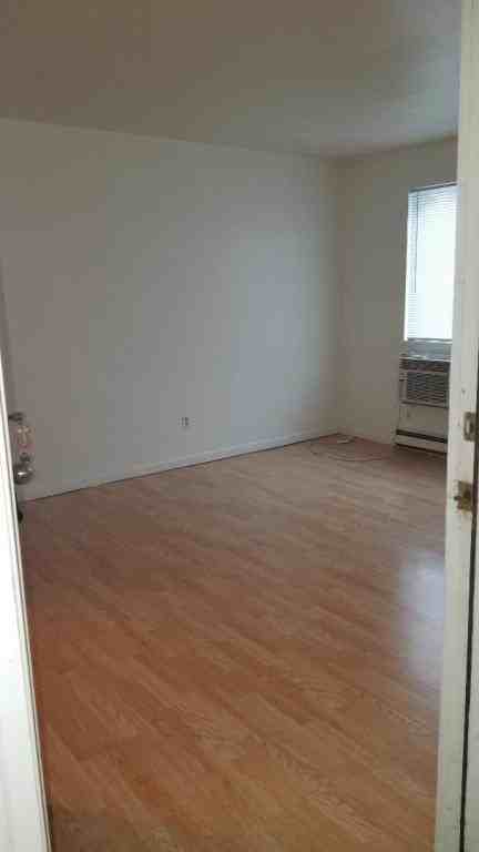 510 E Main St - Photo 7 of 8
