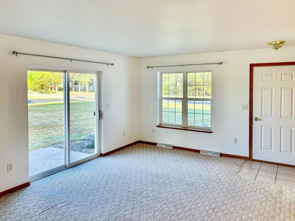 6911 Feith Ave - Photo 3 of 8