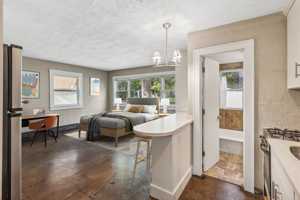 featured image of 501 Ashland Ave