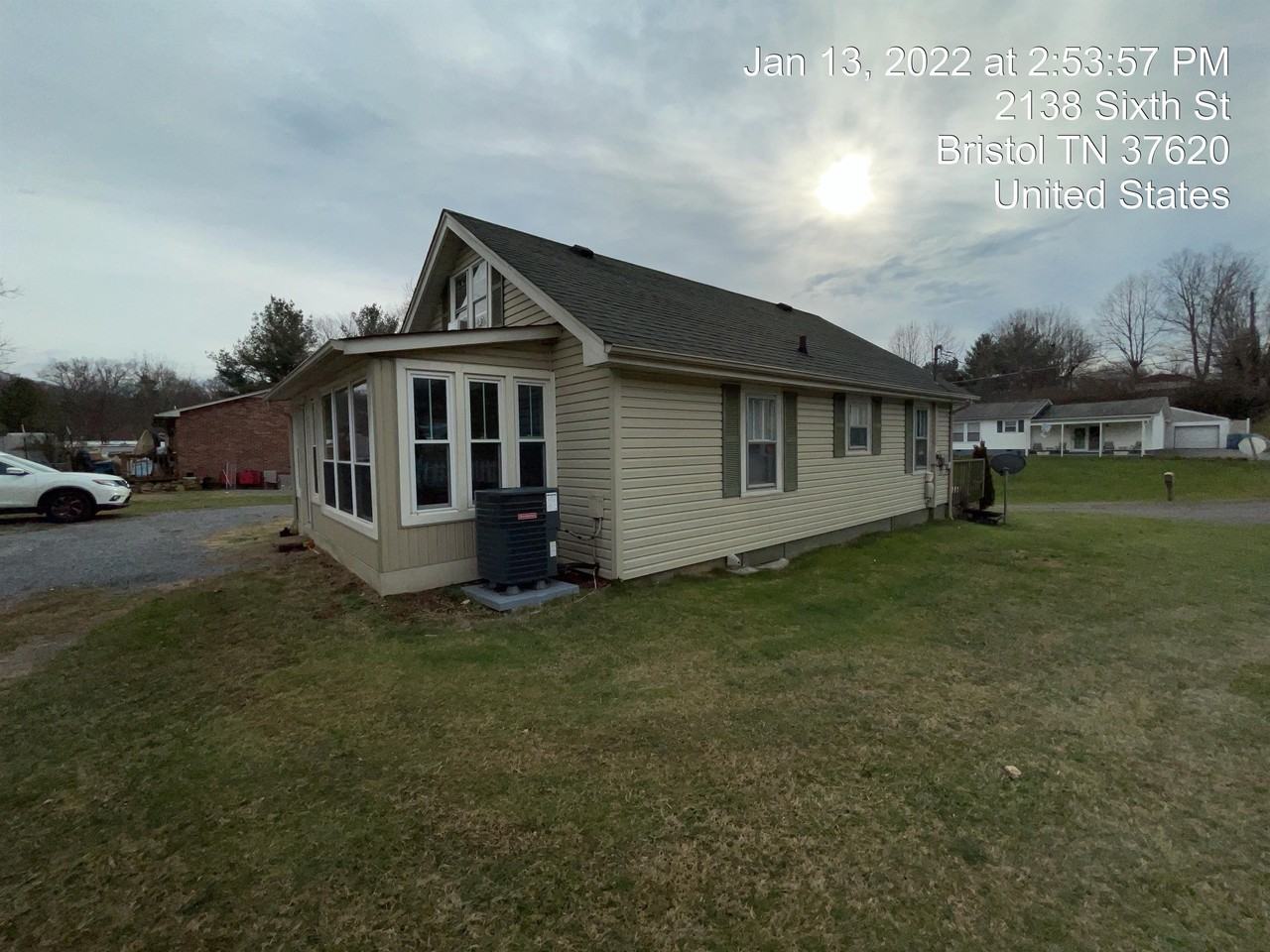 2138 6th St - Photo 2 of 10