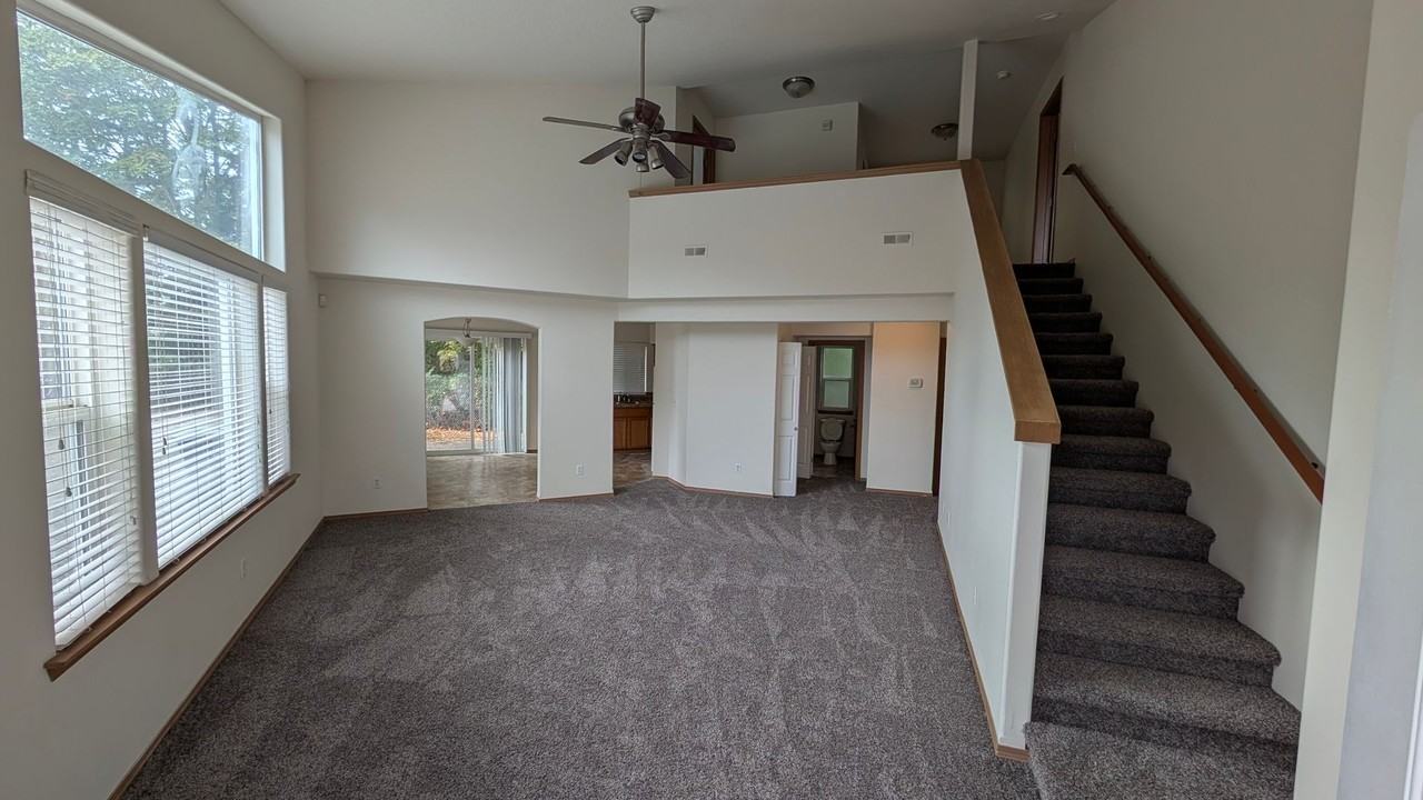 508 10th Street SE - Photo 4 of 21