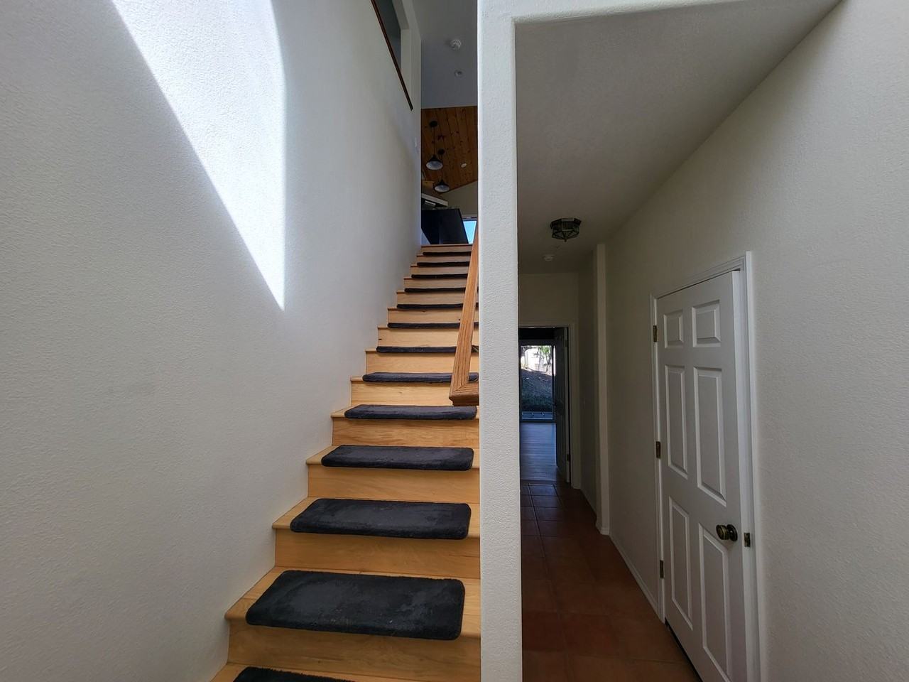 165 Le Point St - Photo 3 of 23