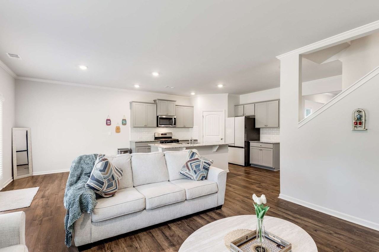 4710 Bramblett Grove Pl - Photo 7 of 26