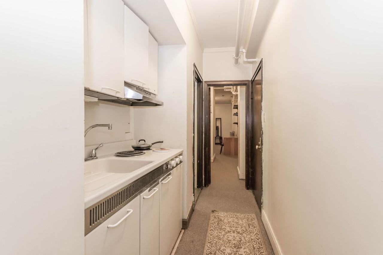 5748 Blackstone By 3L Living - Photo 7 of 50