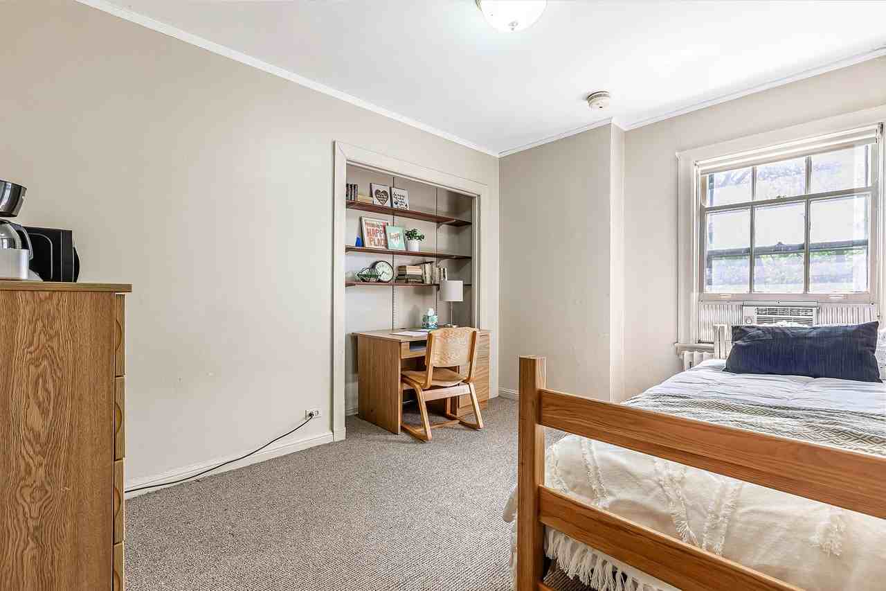 5540 Hyde Park by 3L Living - Photo 3 of 41