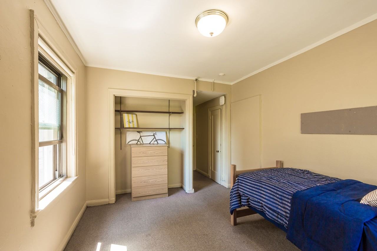 5540 Hyde Park by 3L Living - Photo 7 of 41