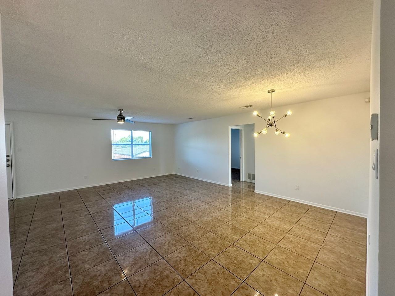 4403 Tidal Wave Dr - Photo 2 of 31