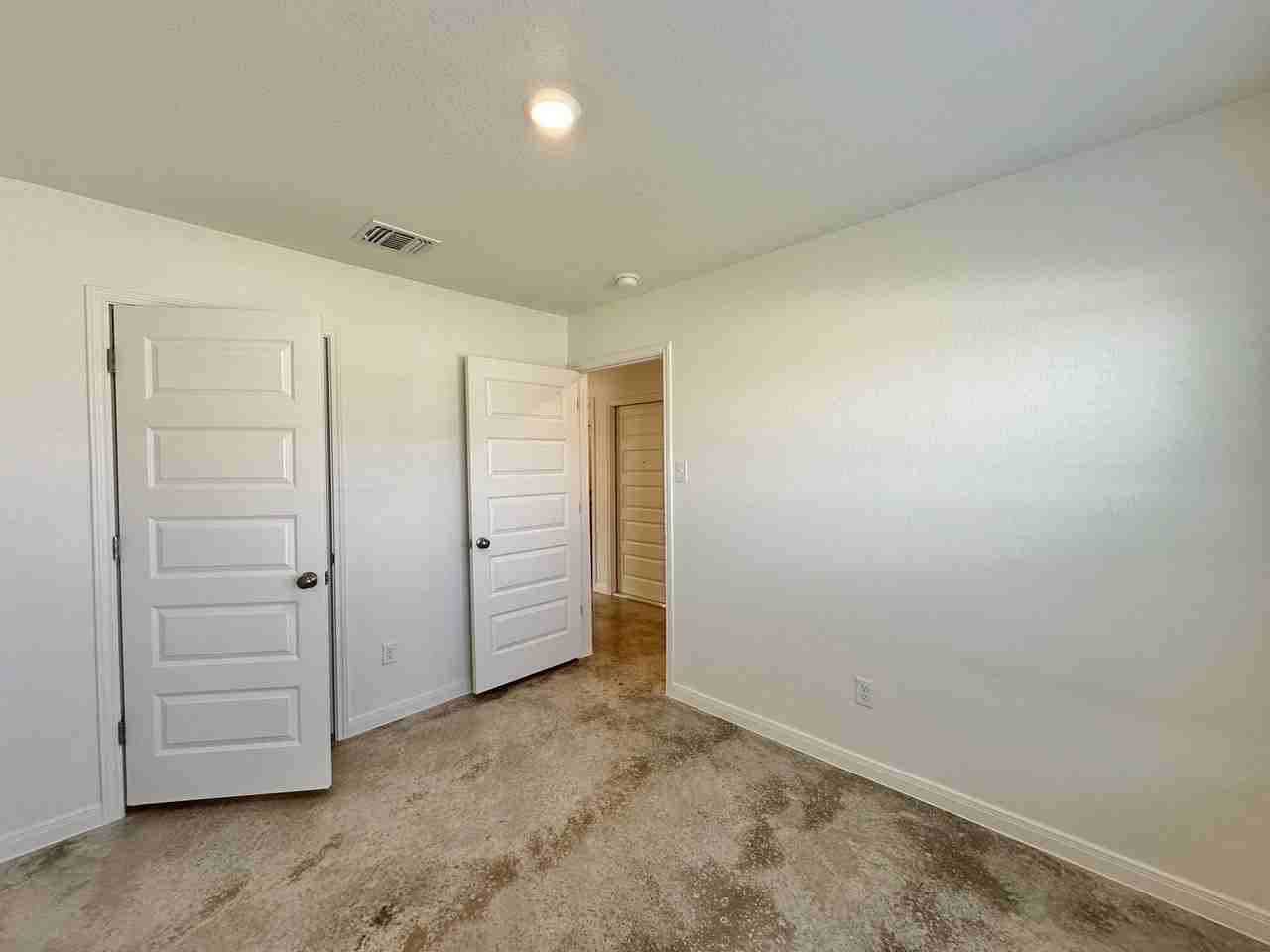 805 Wax Myrtle Ct Apt A - Photo 3 of 27