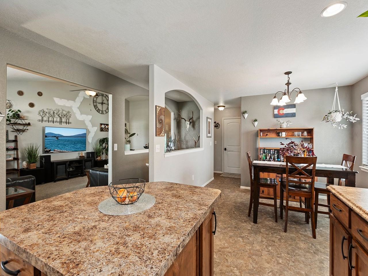 636 Park Edge Cir - Photo 7 of 20