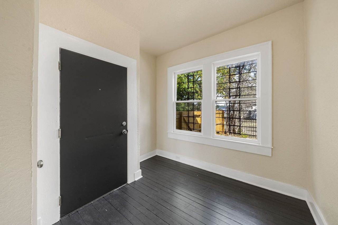 840 Culebra Rd - Photo 5 of 25