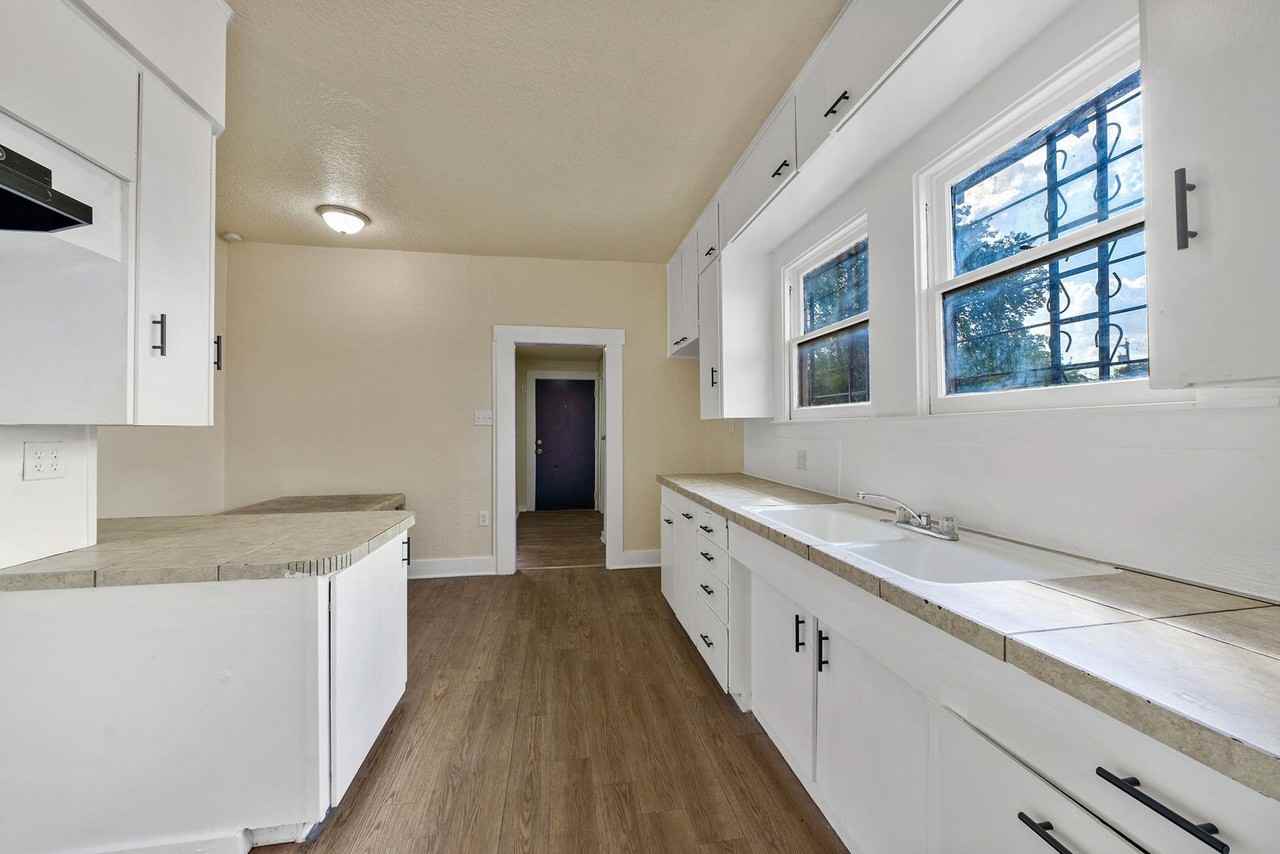 840 Culebra Rd - Photo 7 of 25