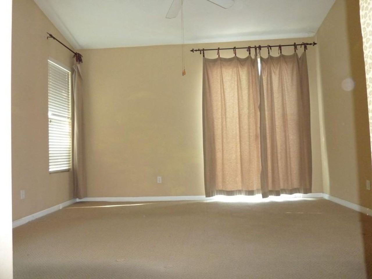 1926 Ivycrest Way - Photo 5 of 10