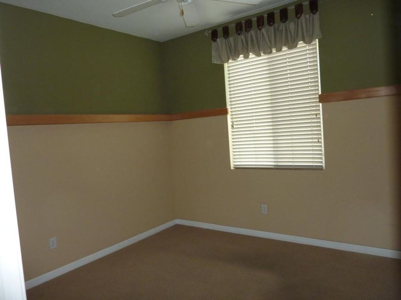 1926 Ivycrest Way - Photo 7 of 10