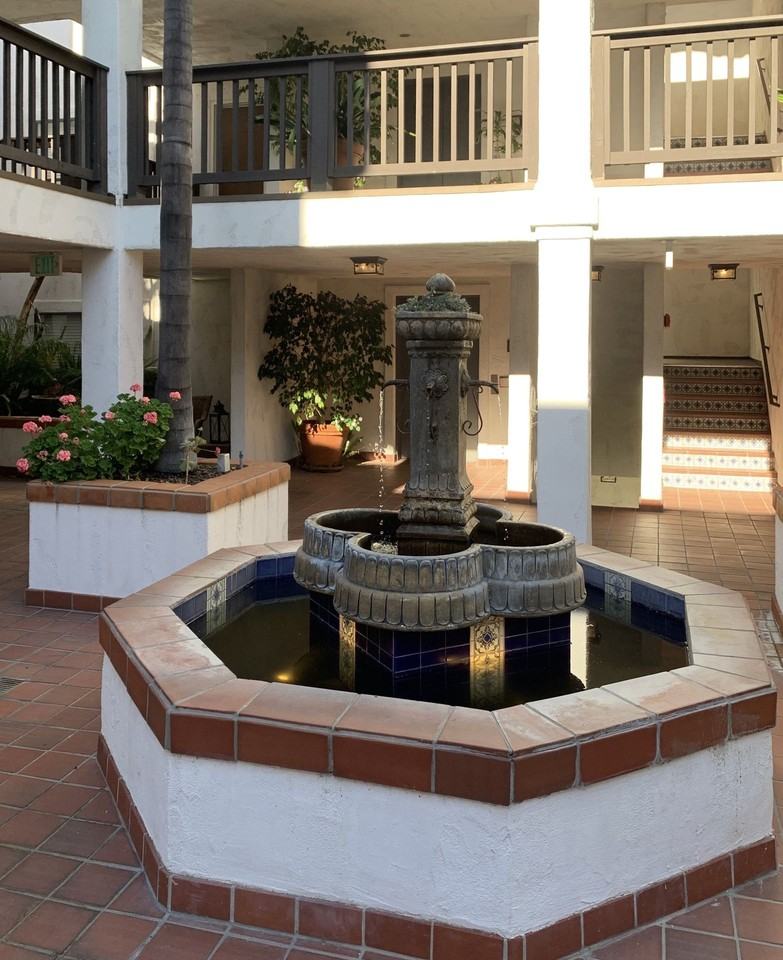 15323 Weddington Street - Photo 2 of 3