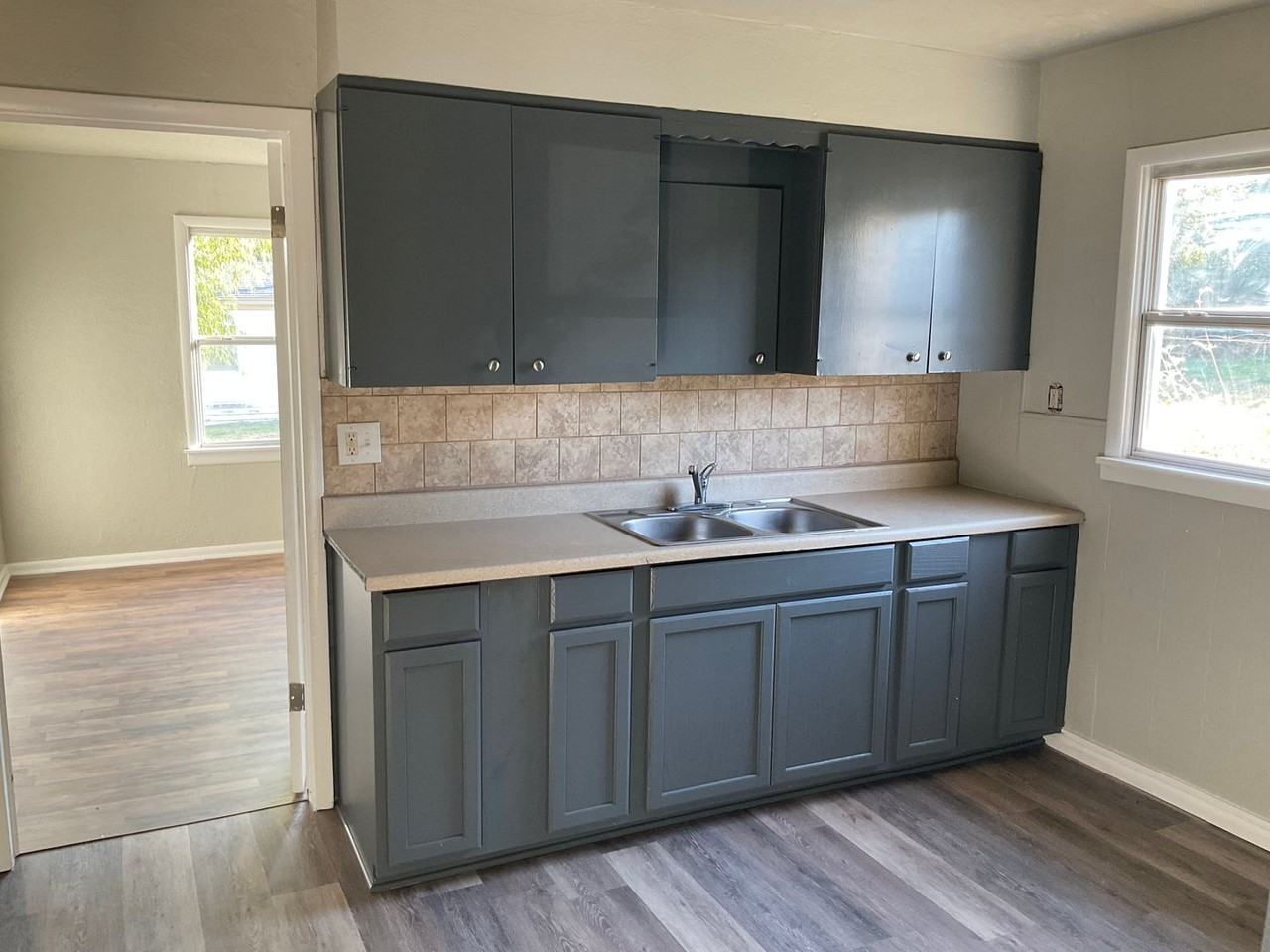 3916 Se 11th St - Photo 7 of 10