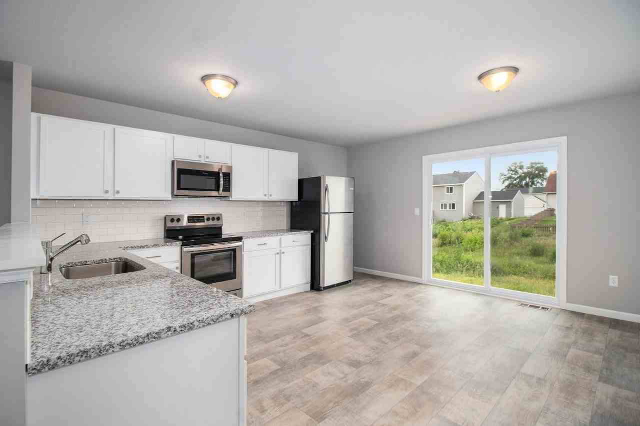 103 Singleton Dr - Photo 2 of 21