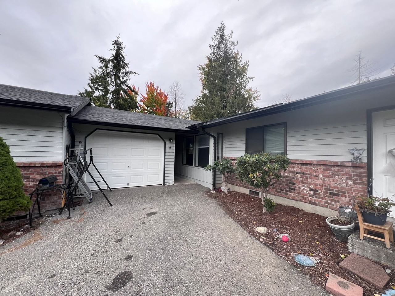 Gunnar - 1010 S. 16th Street - Photo 2 of 11