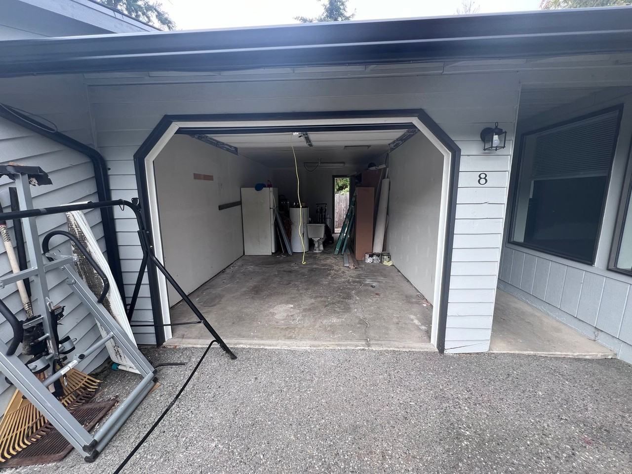 Gunnar - 1010 S. 16th Street - Photo 3 of 11