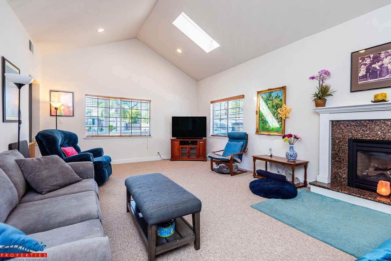 997 Smith Ave - Photo 2 of 9