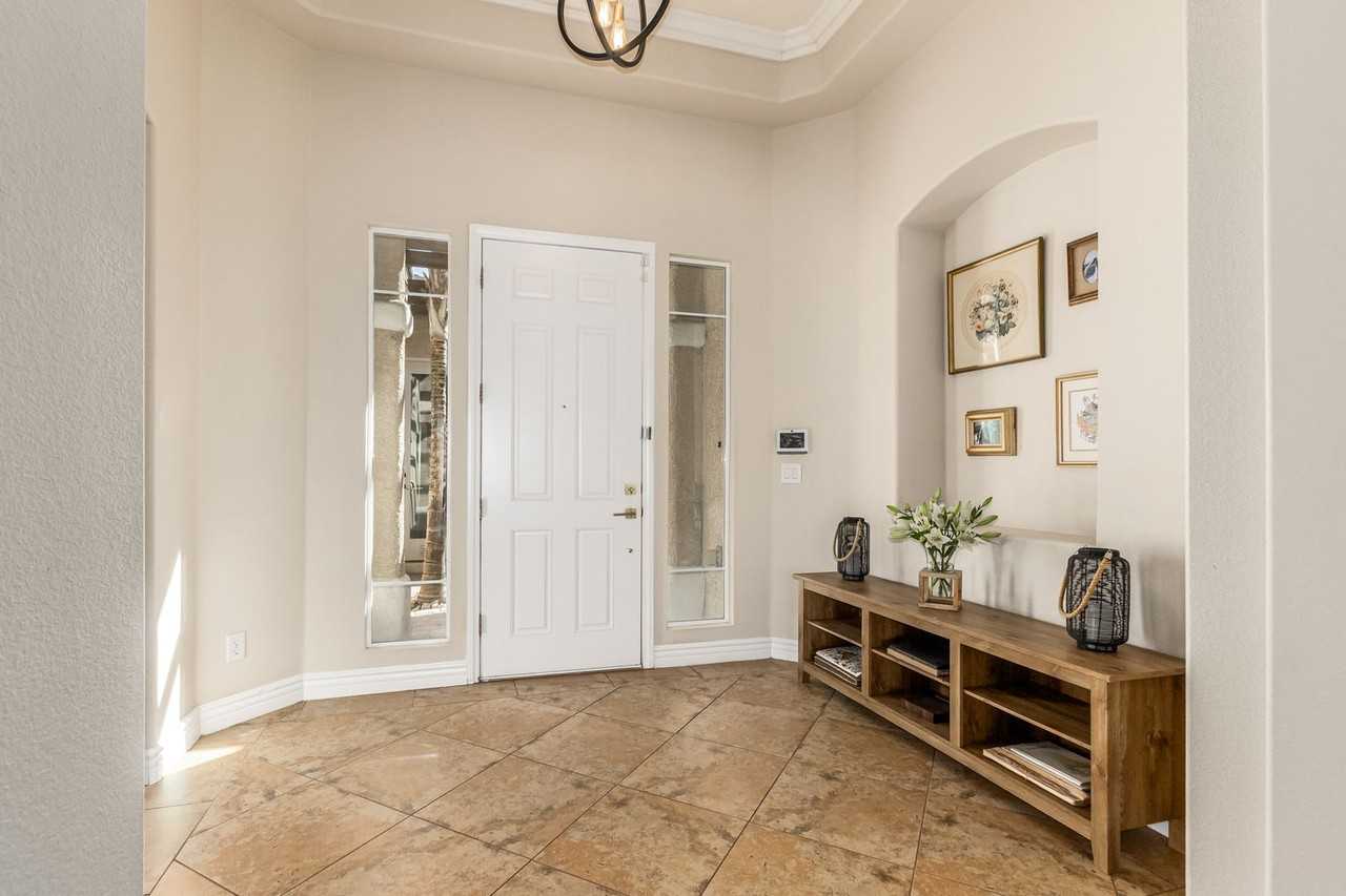 7305 Gentle Valley St - Photo 3 of 40