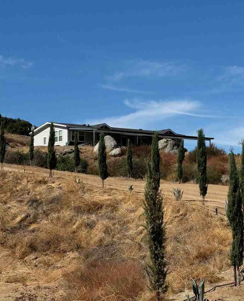 22881 Arrow Rd - Photo 2 of 50