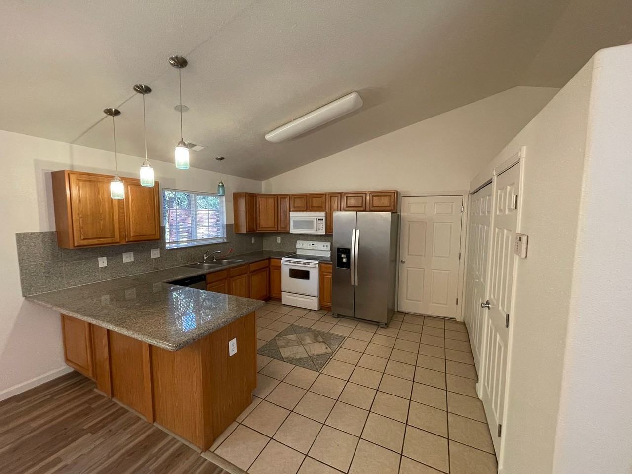14772 Holmwood Dr - Photo 2 of 23