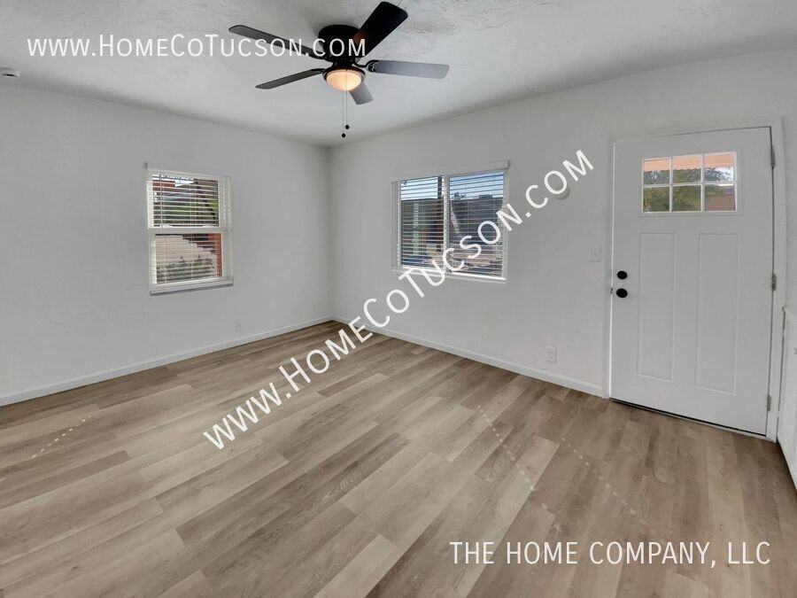 3451 E Cody St - Photo 6 of 34