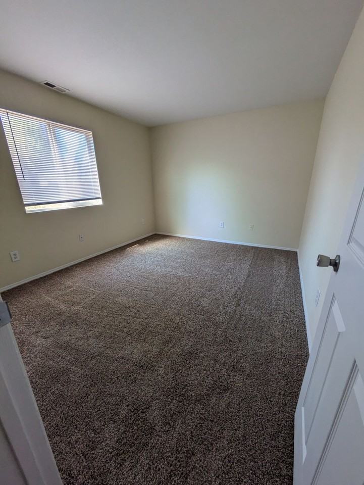 3011 Acero Ave #NA - Photo 2 of 12