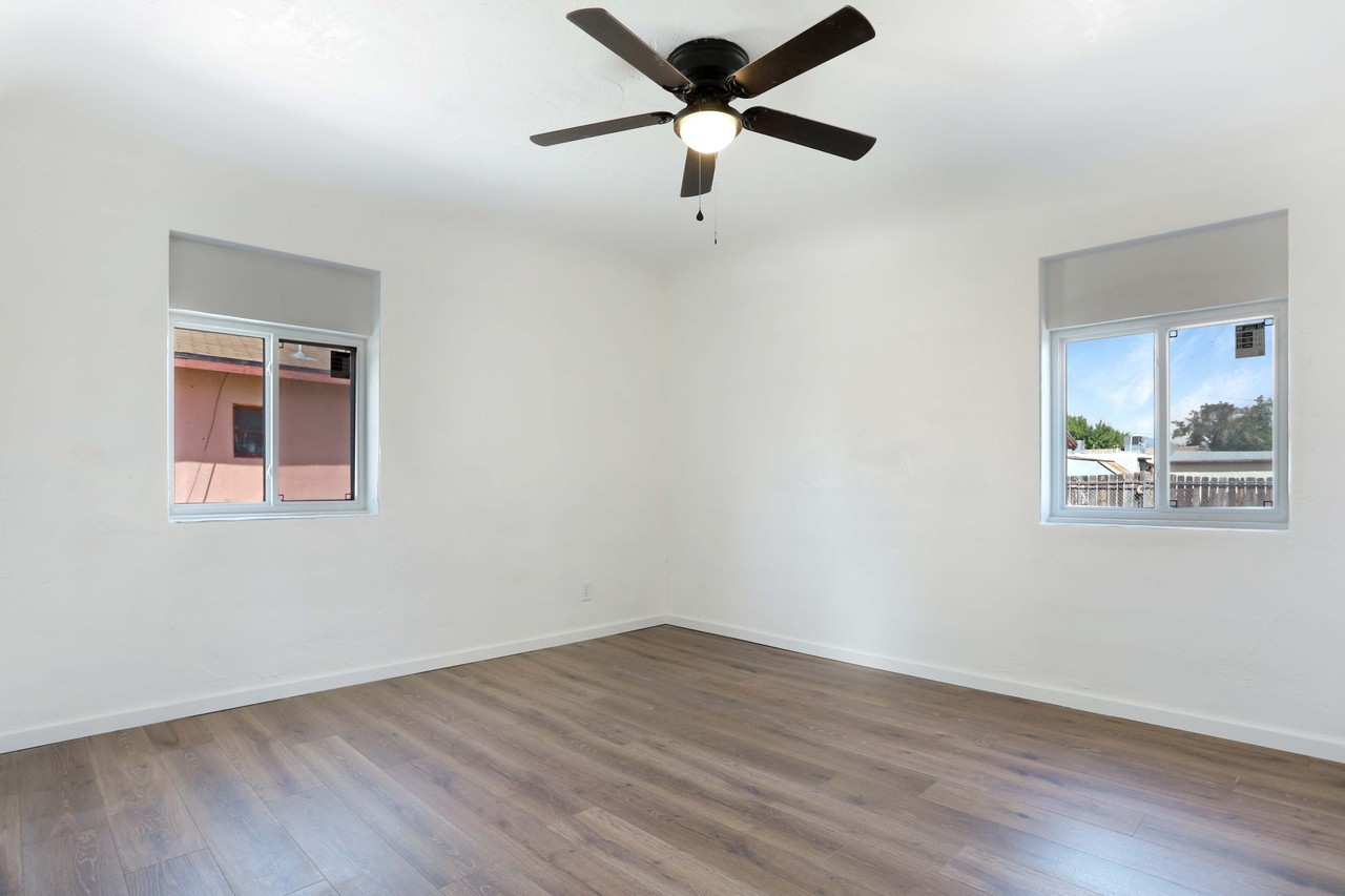 621 S Melendres St #NA - Photo 4 of 9