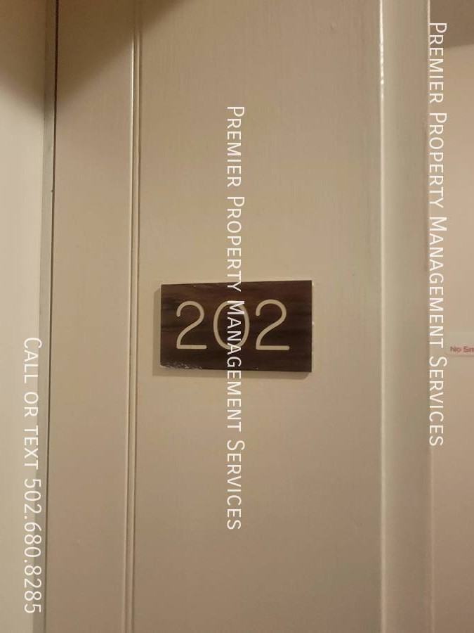 202 El Conquistador Pl - Photo 2 of 17