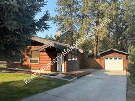 featured image of 1782 Sw Forest Ridge Ave