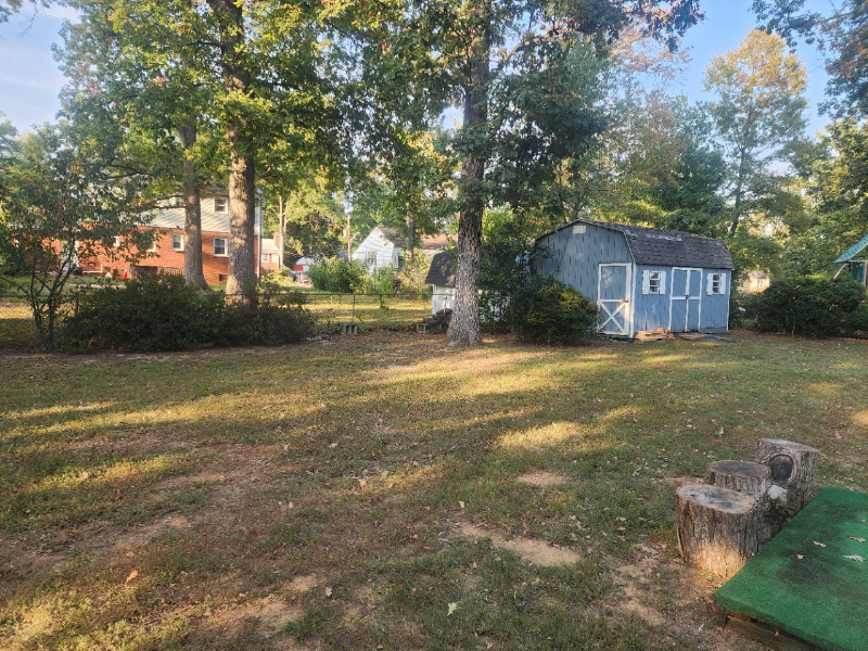 9602 Underwood St - Photo 2 of 18