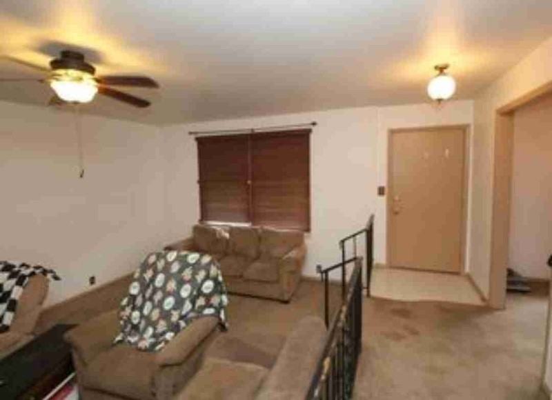 401 Georgia Pkwy #A - Photo 3 of 21