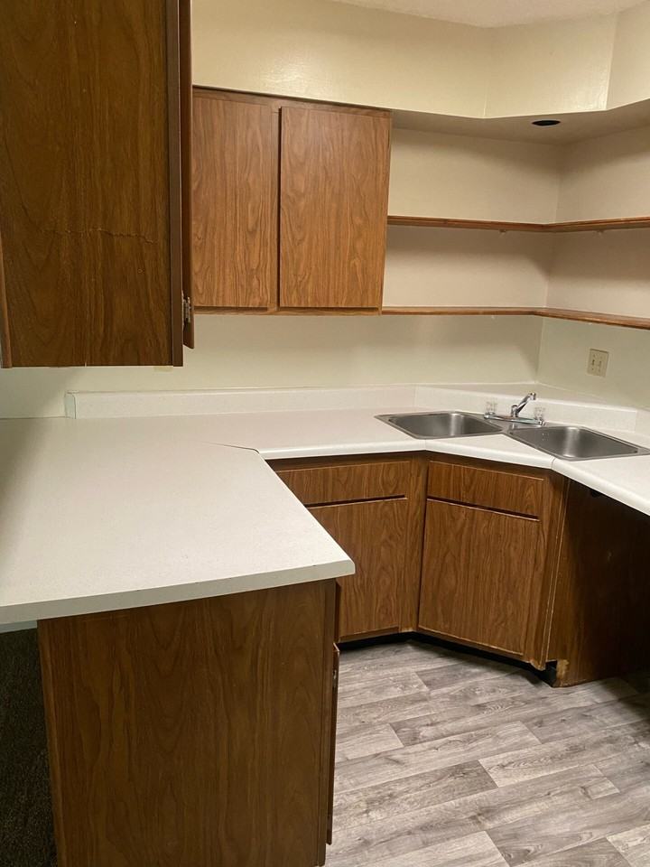 253 Keystone Drive - Photo 2 of 6