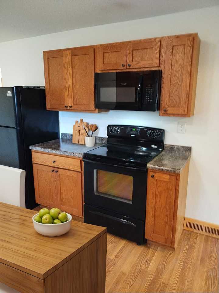 N645 2nd Avenue - Photo 3 of 9