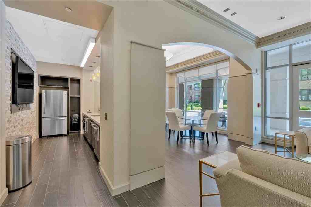 3475 Oak Valley Road Northeast, Unit 850 - Photo 5 of 24