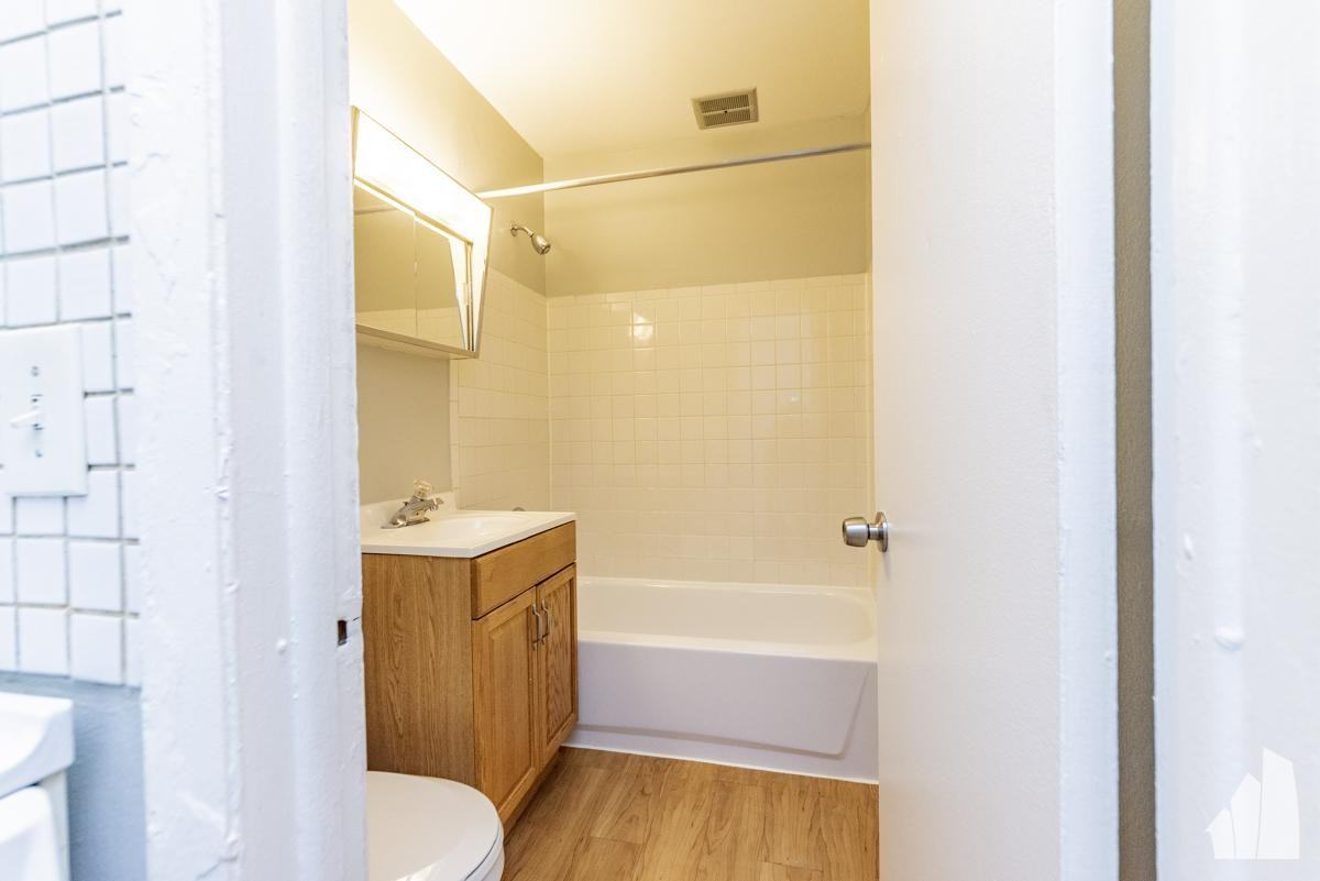 4610 N Dover St - Photo 5 of 5