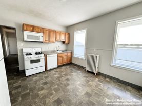 153 E Cottage St #3 - Photo 1 of 1