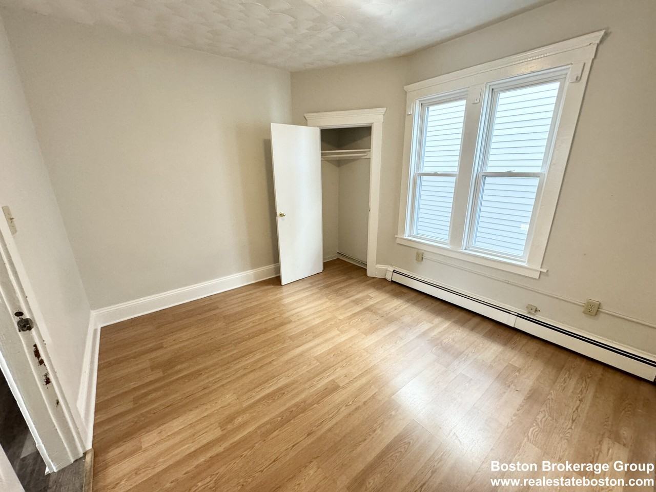 157 E Cottage St #2 - Photo 5 of 8