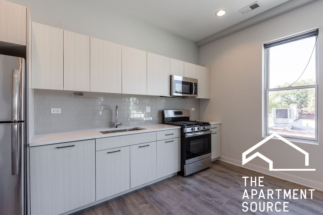 2247 W Lawrence Ave #303 - Photo 2 of 26