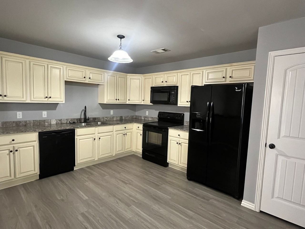 Gist - 1017 (AD*) - Photo 2 of 15