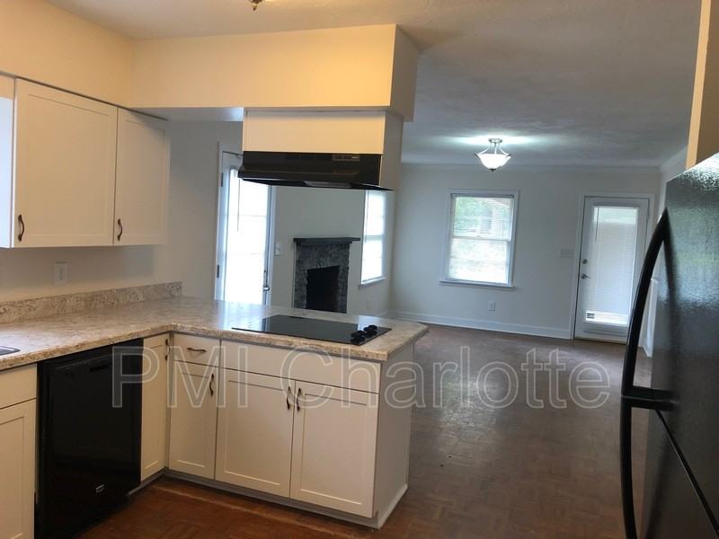 128 Woodlynn Dr - Photo 5 of 22