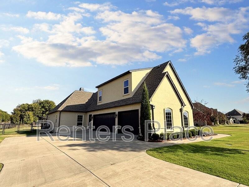 19205 E Twin Creeks Dr - Photo 2 of 30