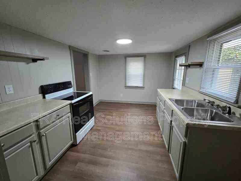 8 Highland Ave - Photo 5 of 15
