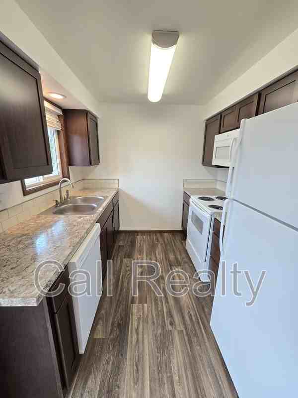 2116 S Fawn Dr - Photo 5 of 16