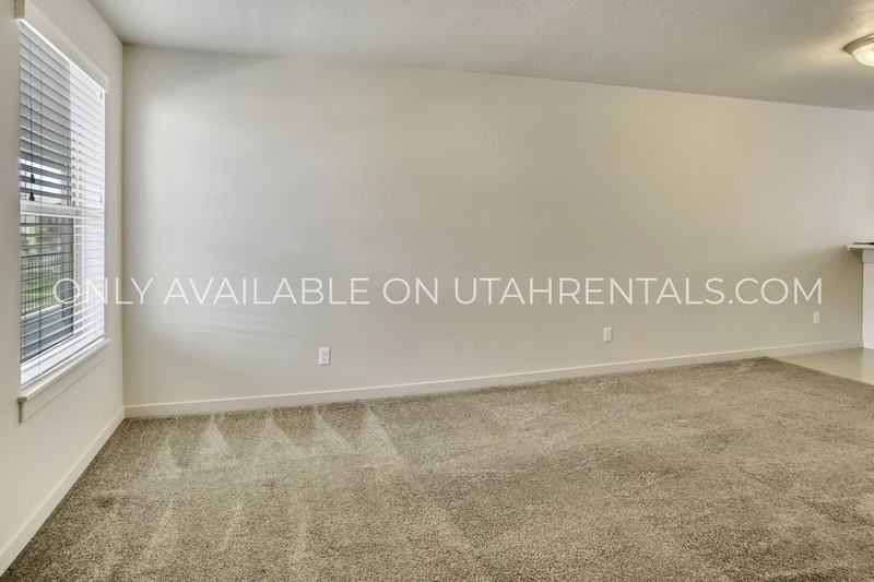 1081 Wn #304 - Photo 3 of 10