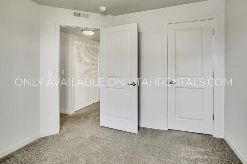 1081 Wn #304 - Photo 7 of 10