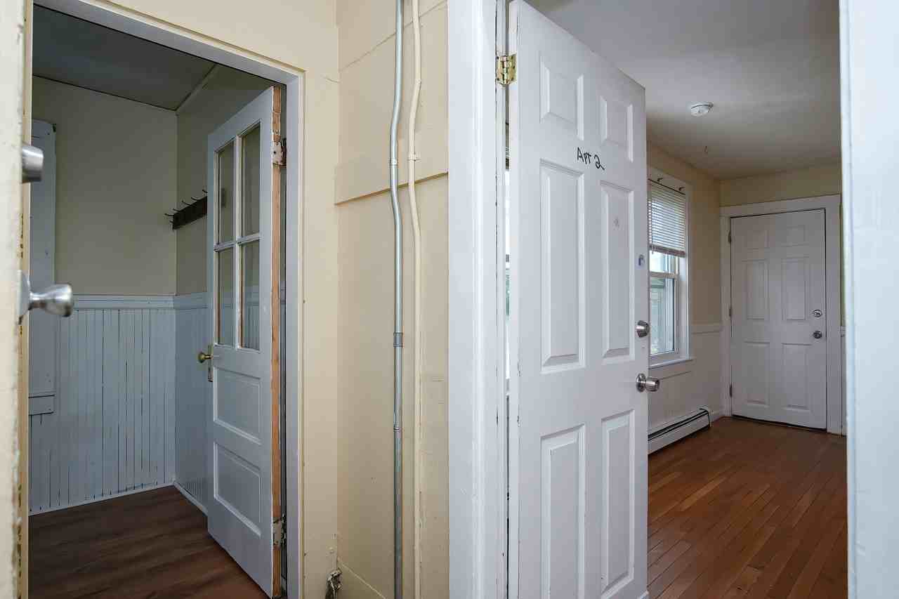 18 Castle St - Photo 2 of 45